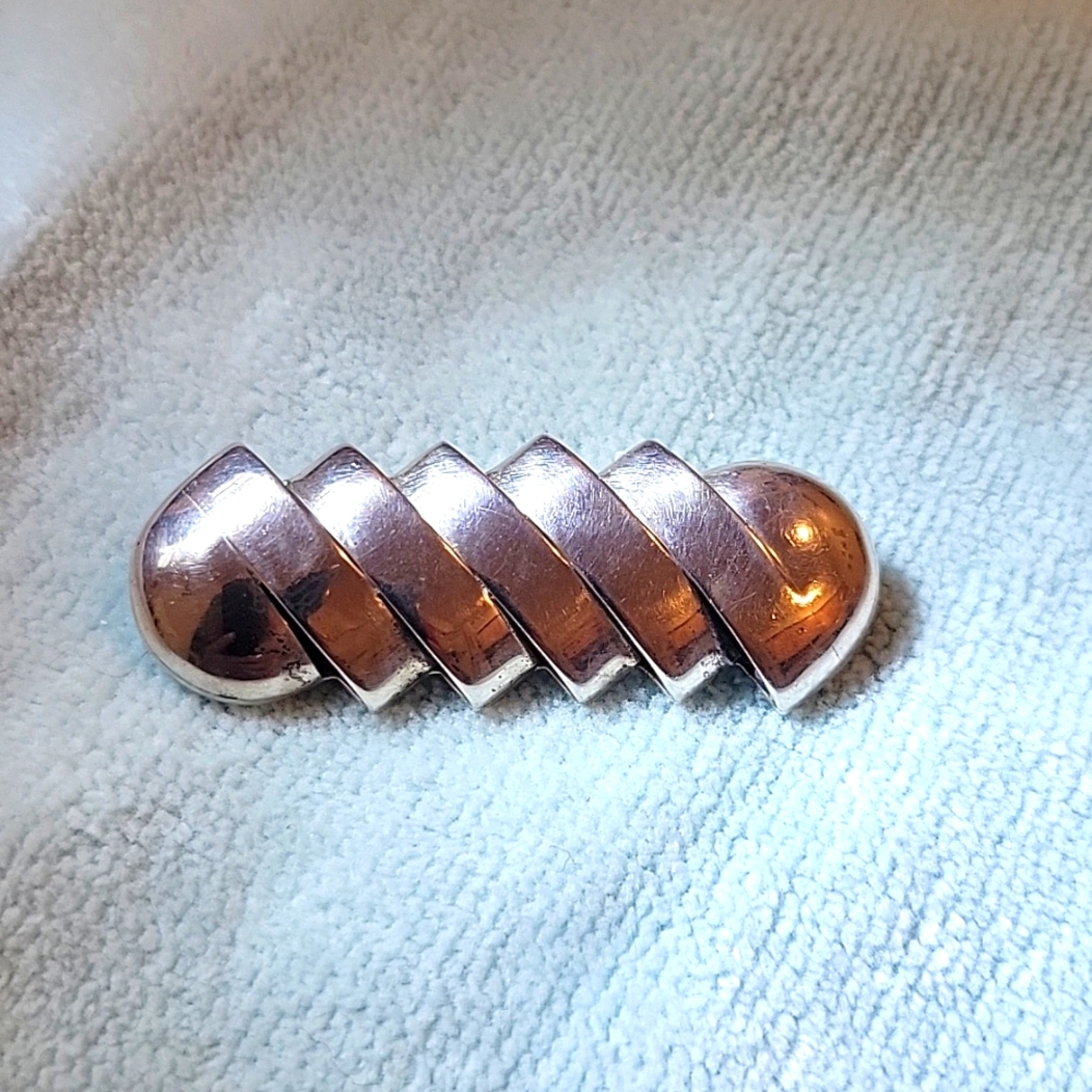 Taxco Sterling Silver Scalloped Brooch